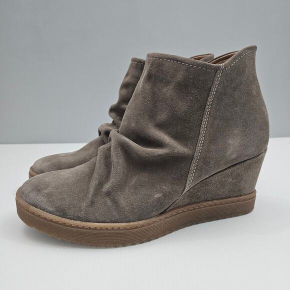Sofft Siri Ankle Bootie Womens 9 Taupe Suede Waterproof Wedge Slouch Comfort - Picture 1 of 16